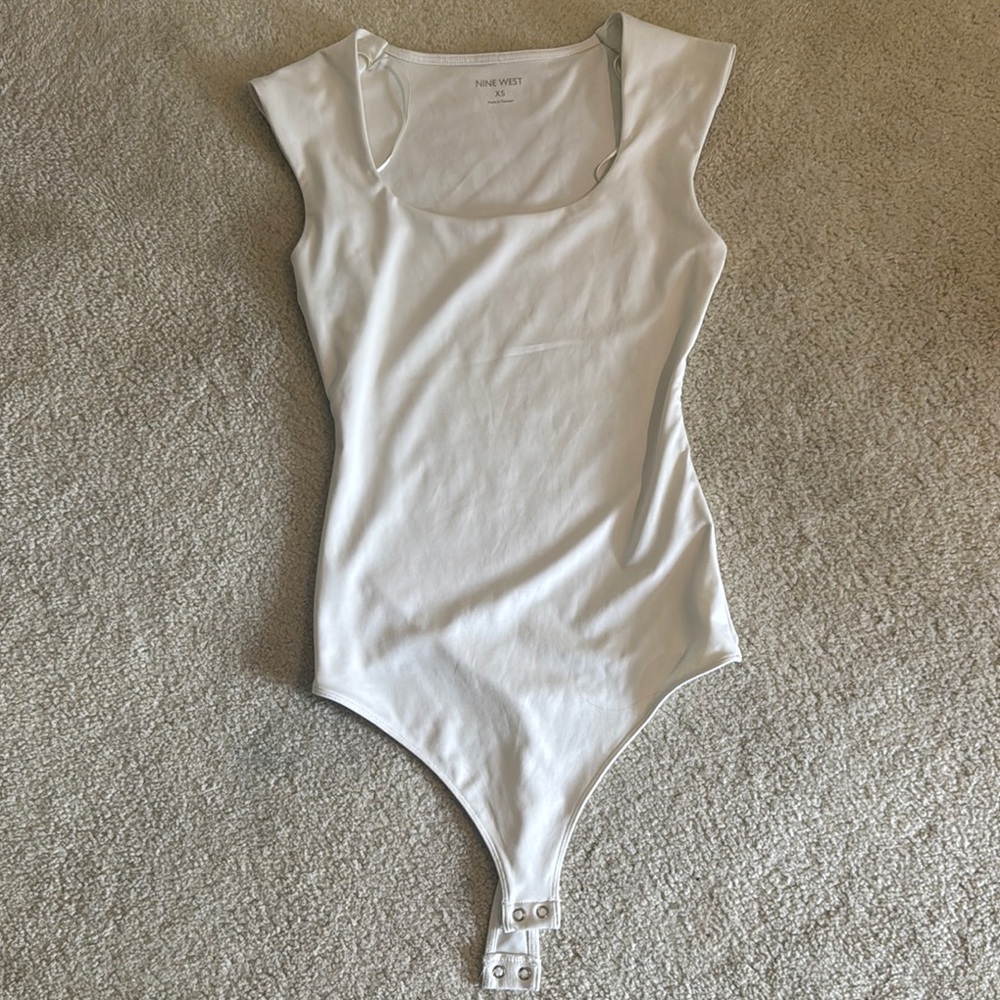 Nine West White Sleeveless Bodysuit